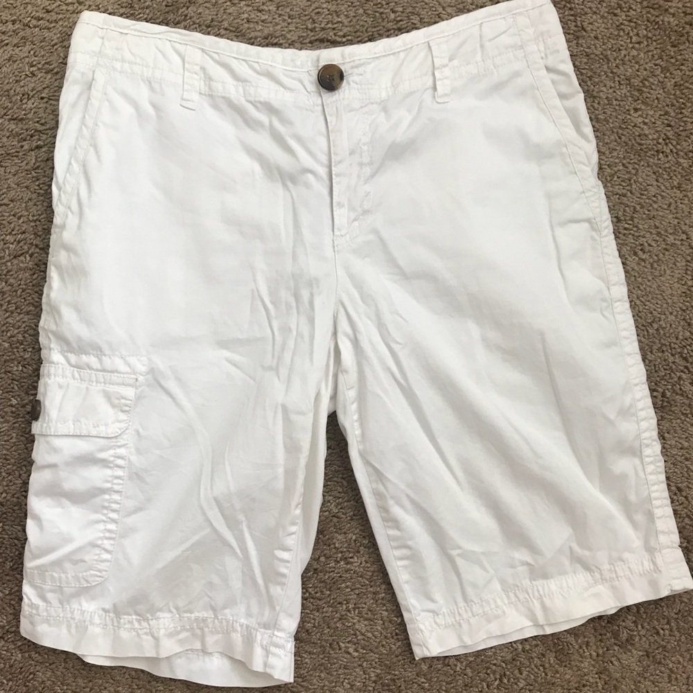 Liz Claiborne lizwear white Bermuda shorts size 8